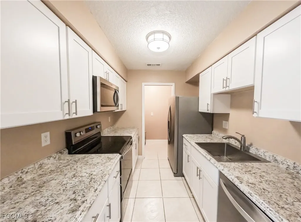 1165 Palm Avenue North Fort Myers FL 33903