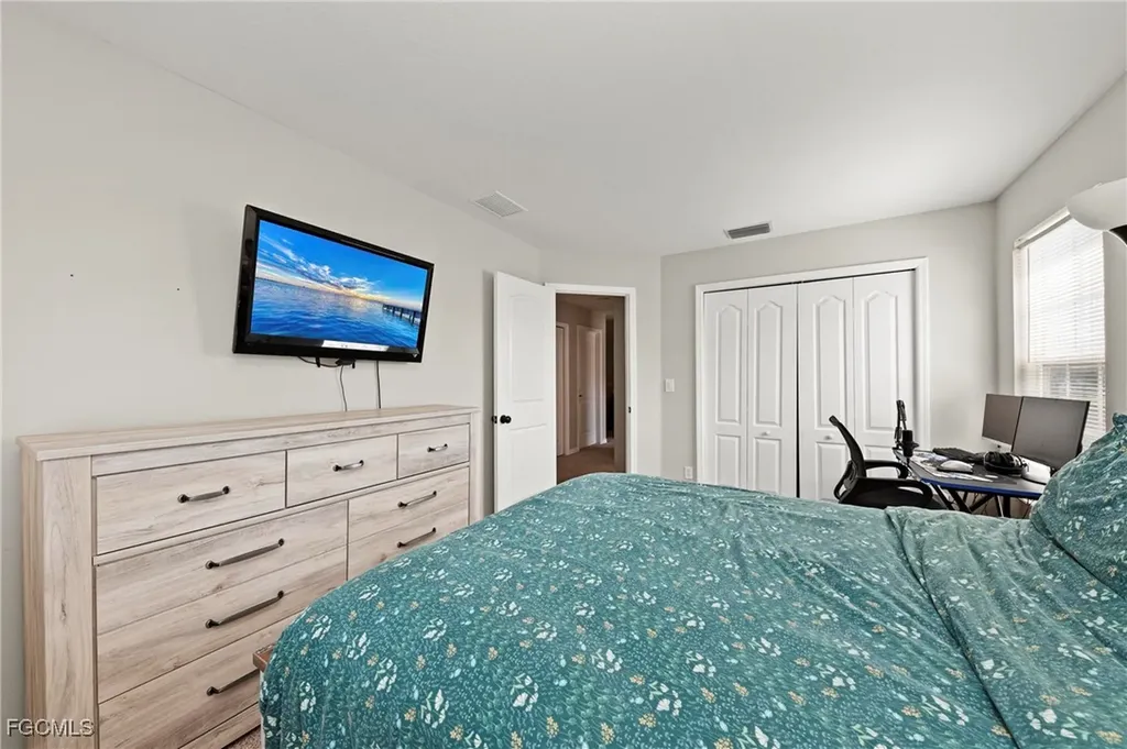 5224 58th Terrace E Bradenton FL 34203