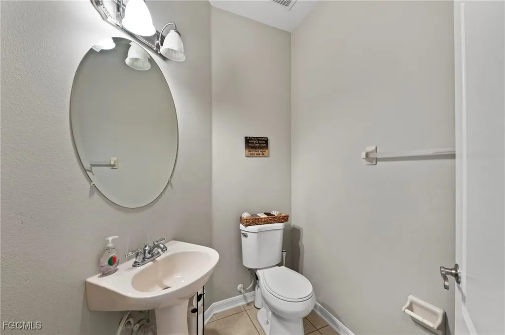 5224 58th Terrace E Bradenton FL 34203