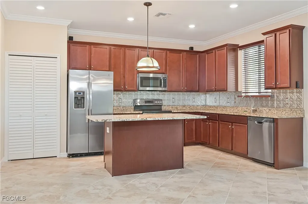 10120 Tin Maple Drive Estero FL 33928