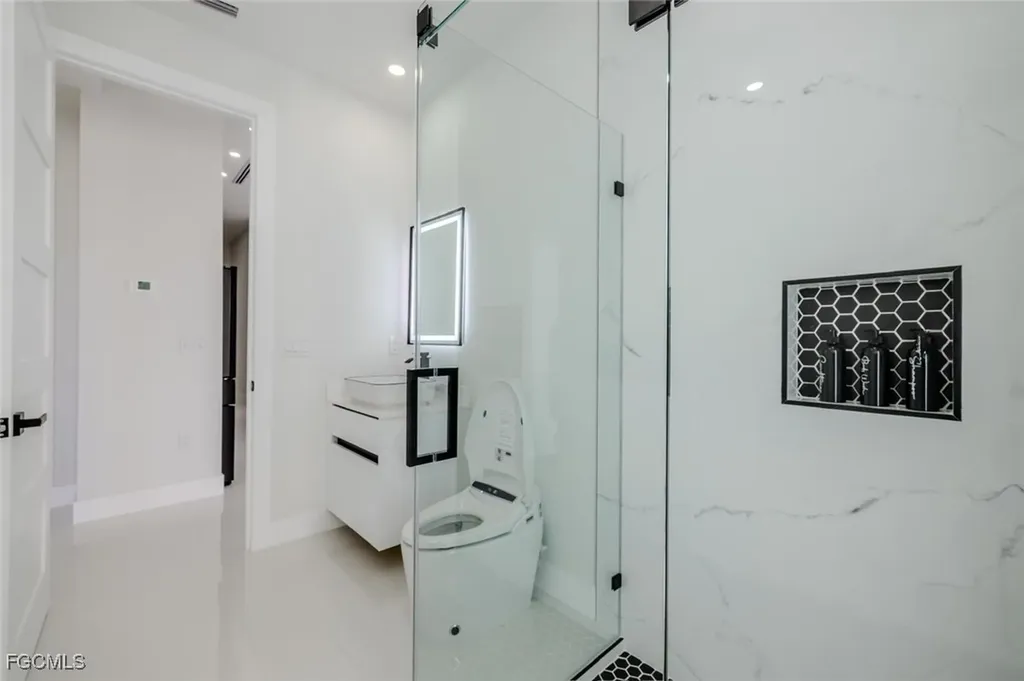 1116 NW 21st Place Cape Coral FL 33993