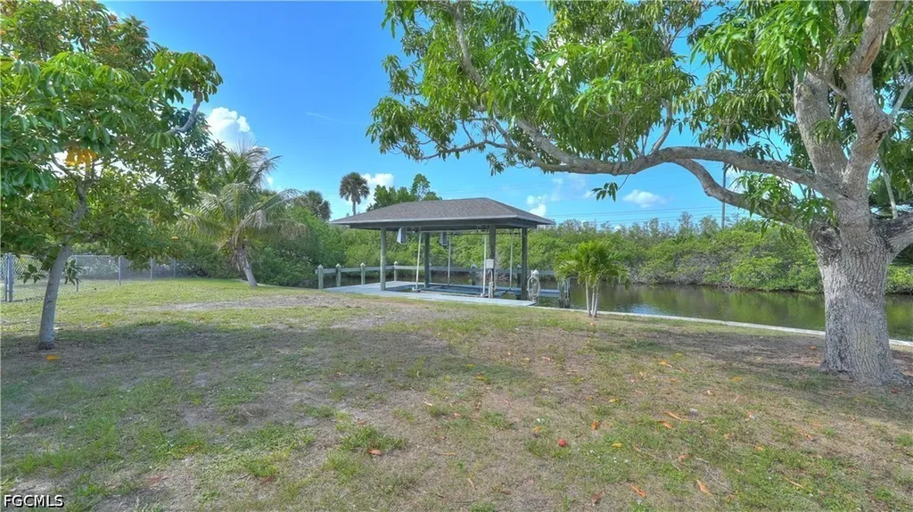 12055 Matlacha Boulevard Matlacha Isles FL 33991