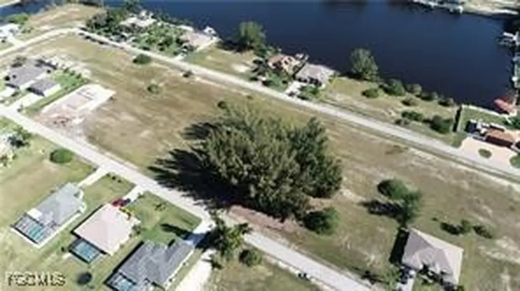 2825 NW 45th Place Cape Coral FL 33993