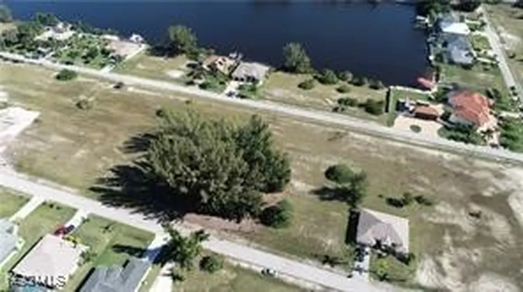 2825 NW 45th Place Cape Coral FL 33993