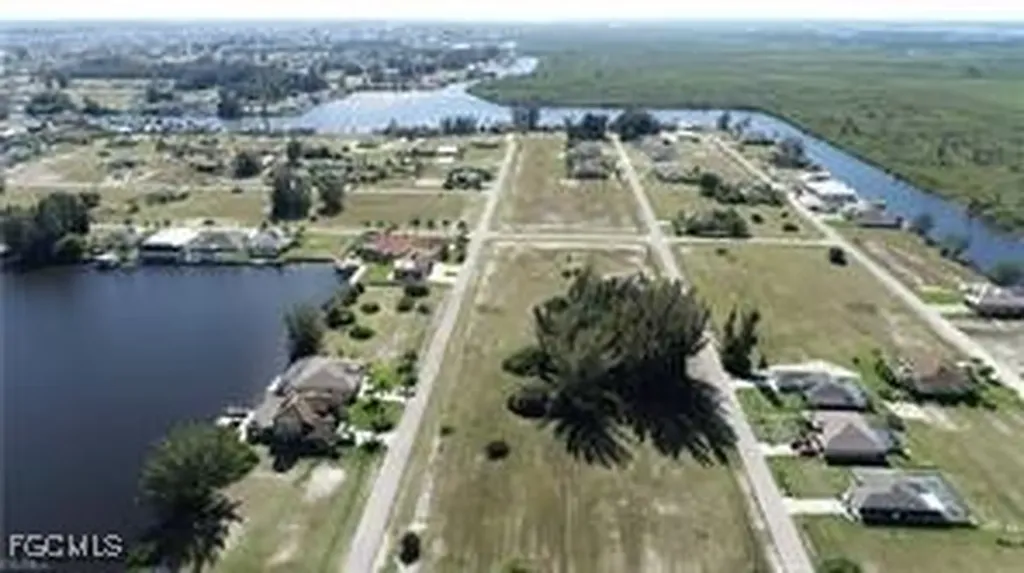 2825 NW 45th Place Cape Coral FL 33993