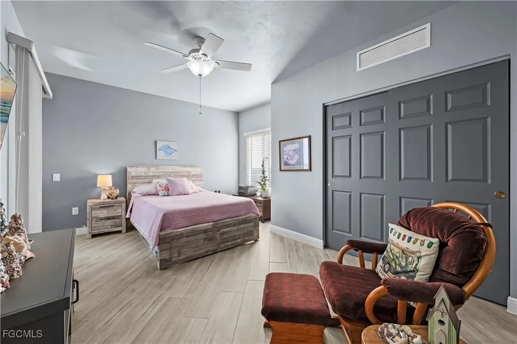 2745 1st Street Fort Myers FL 33916
