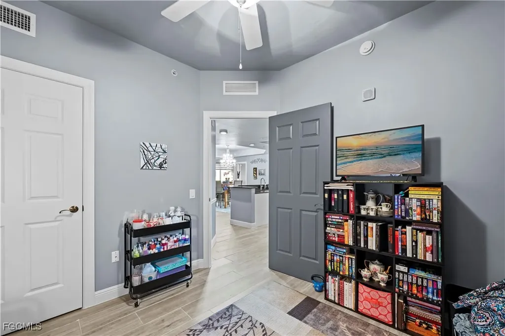 2745 1st Street Fort Myers FL 33916