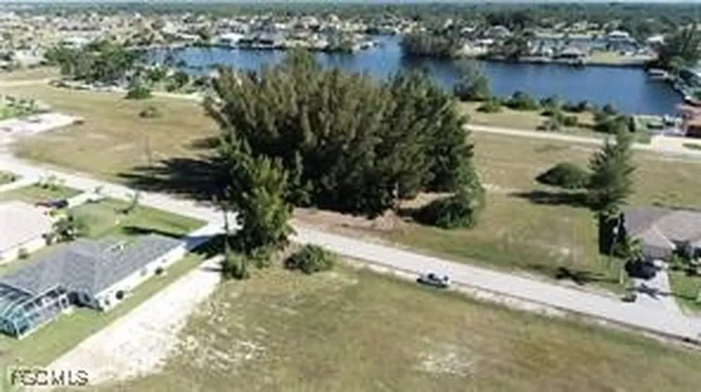 2815 NW 45th Place Cape Coral FL 33993
