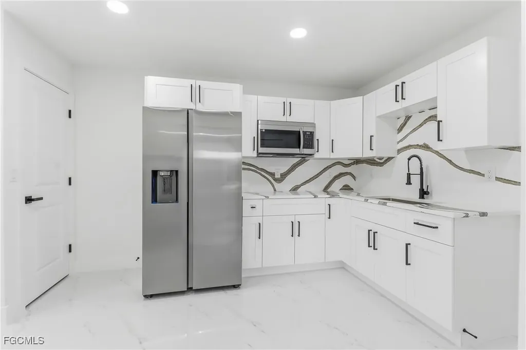 1918 NW 21st Terrace Cape Coral FL 33993