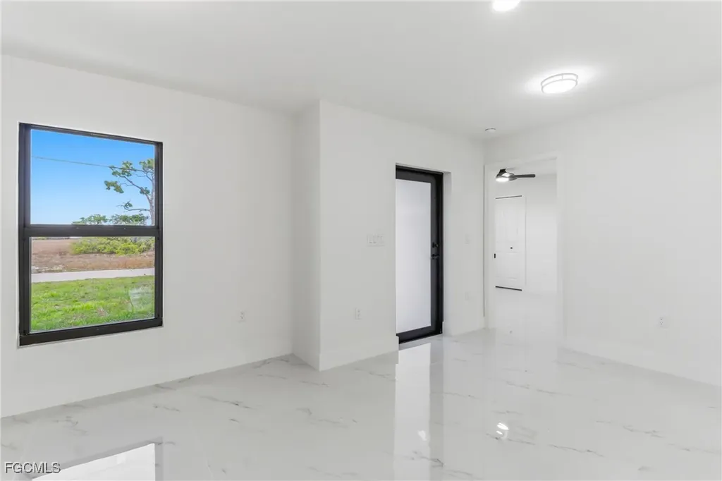 1918 NW 21st Terrace Cape Coral FL 33993