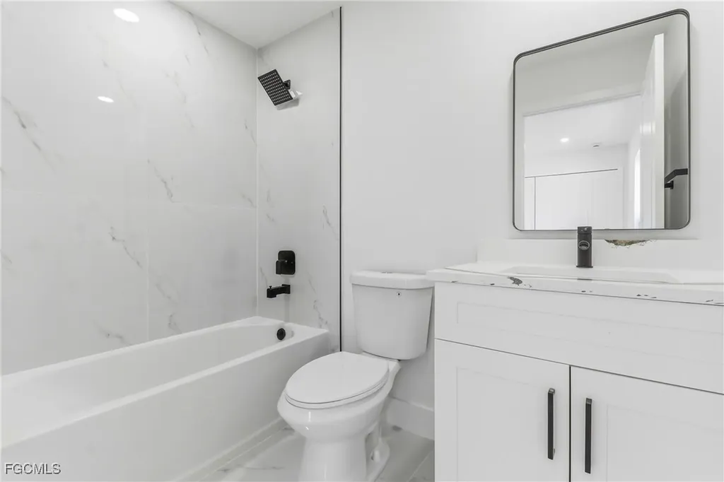 1918 NW 21st Terrace Cape Coral FL 33993