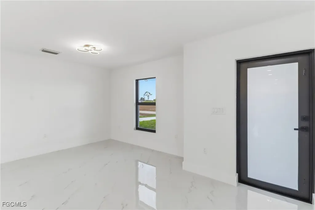 1918 NW 21st Terrace Cape Coral FL 33993