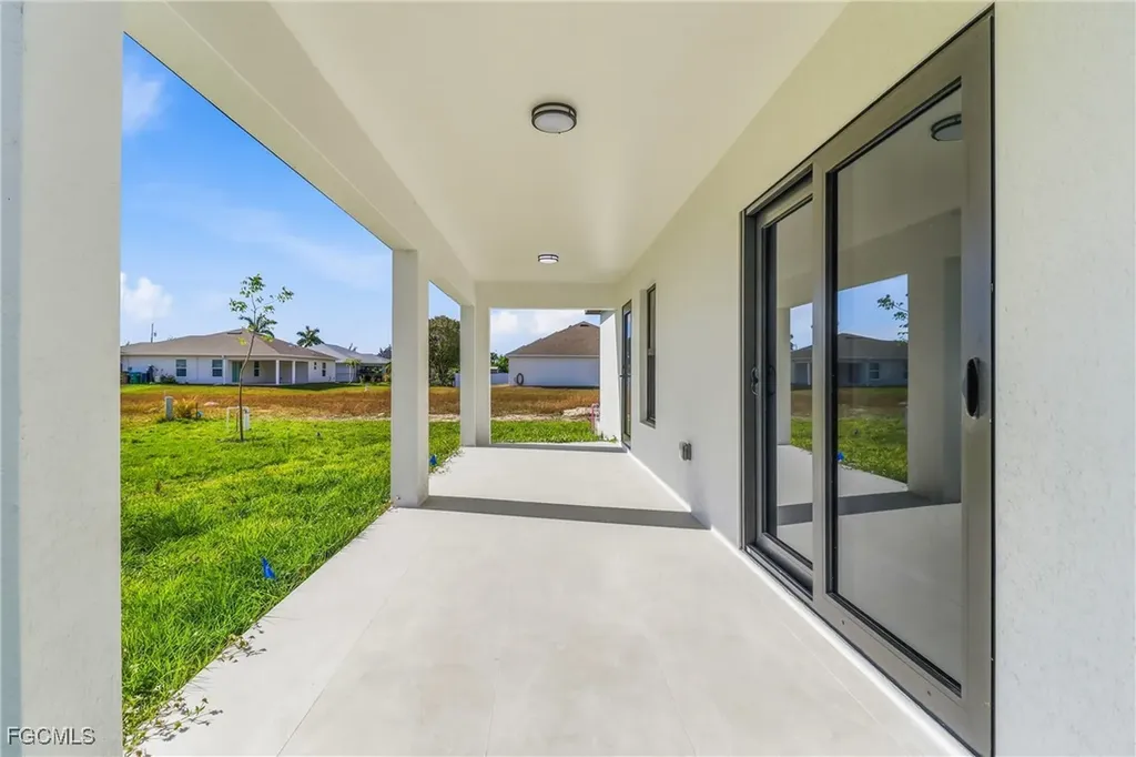 1918 NW 21st Terrace Cape Coral FL 33993