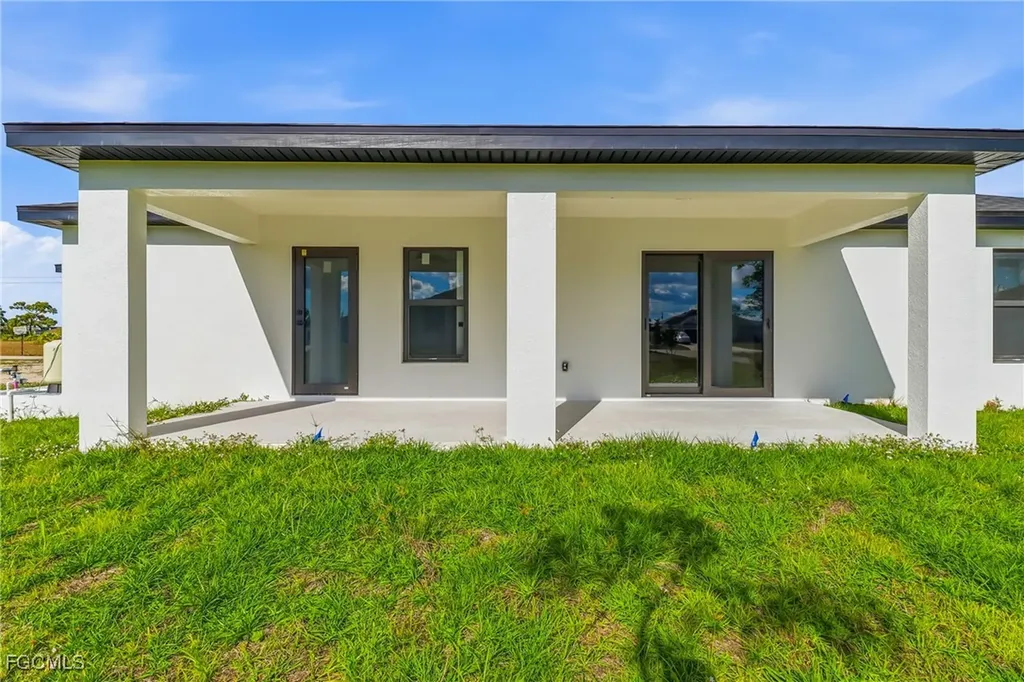 1918 NW 21st Terrace Cape Coral FL 33993