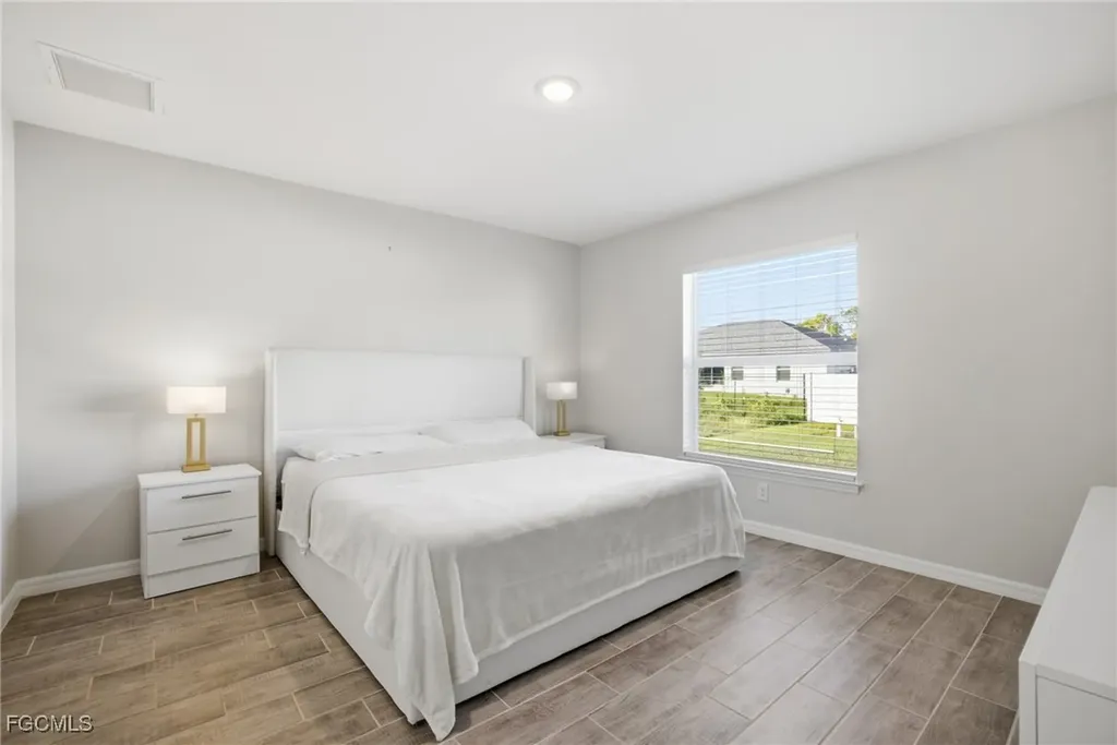 1910 NW 27th Place Cape Coral FL 33993