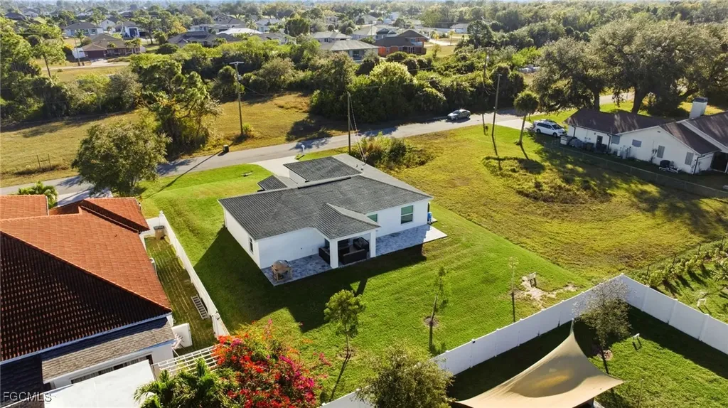 1910 NW 27th Place Cape Coral FL 33993