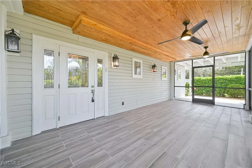 6941 Hunters Road Naples FL 34109