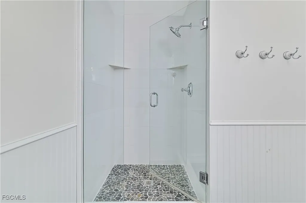 6941 Hunters Road Naples FL 34109
