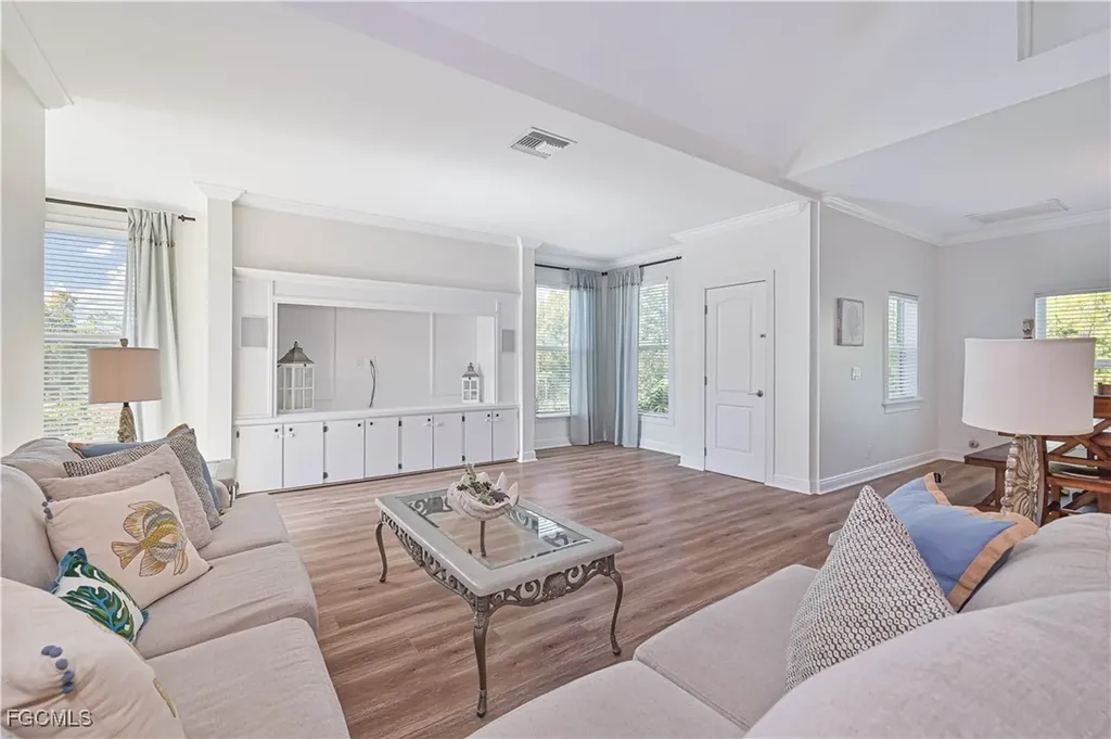 6941 Hunters Road Naples FL 34109