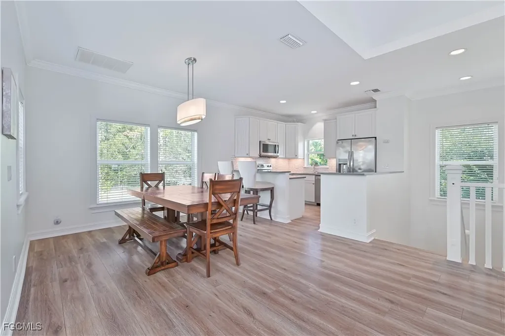 6941 Hunters Road Naples FL 34109