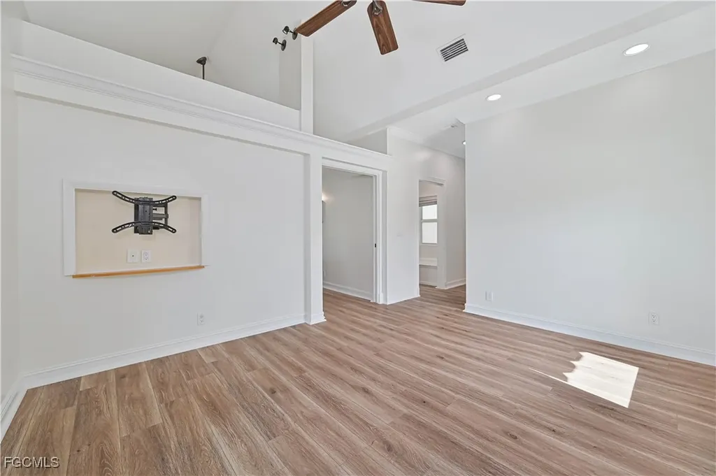 6941 Hunters Road Naples FL 34109