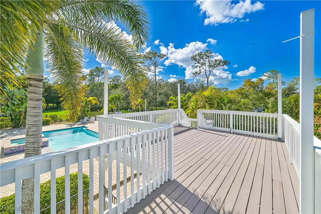 6941 Hunters Road Naples FL 34109