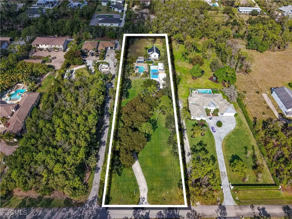 6941 Hunters Road Naples FL 34109