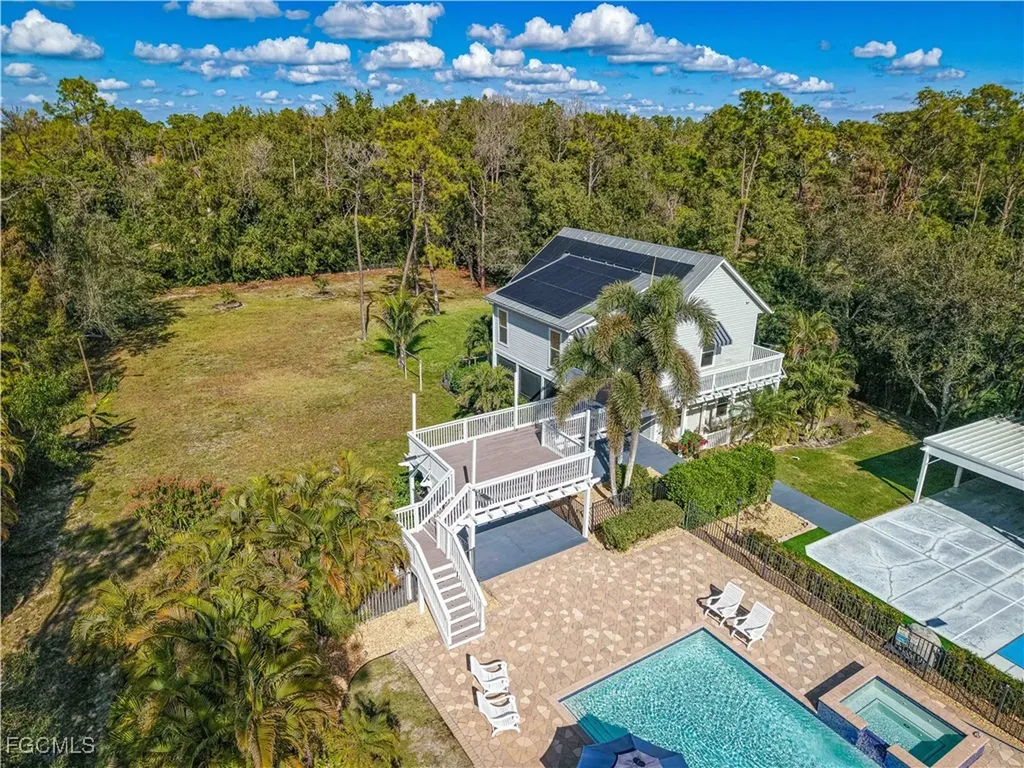 6941 Hunters Road Naples FL 34109