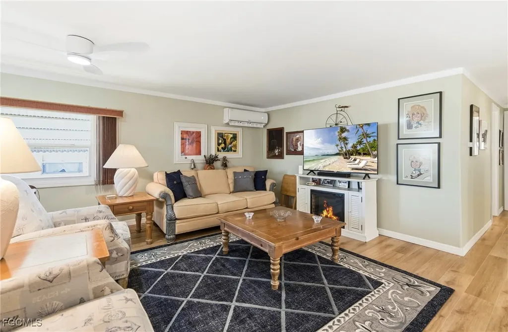 5523 Sir Walter Way North Fort Myers FL 33917