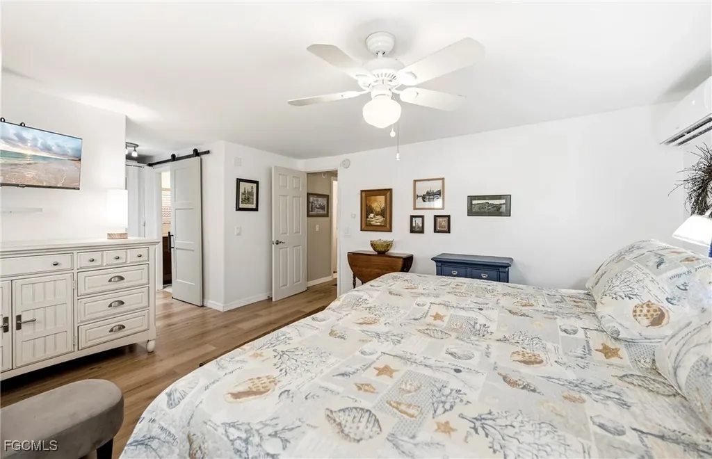 5523 Sir Walter Way North Fort Myers FL 33917