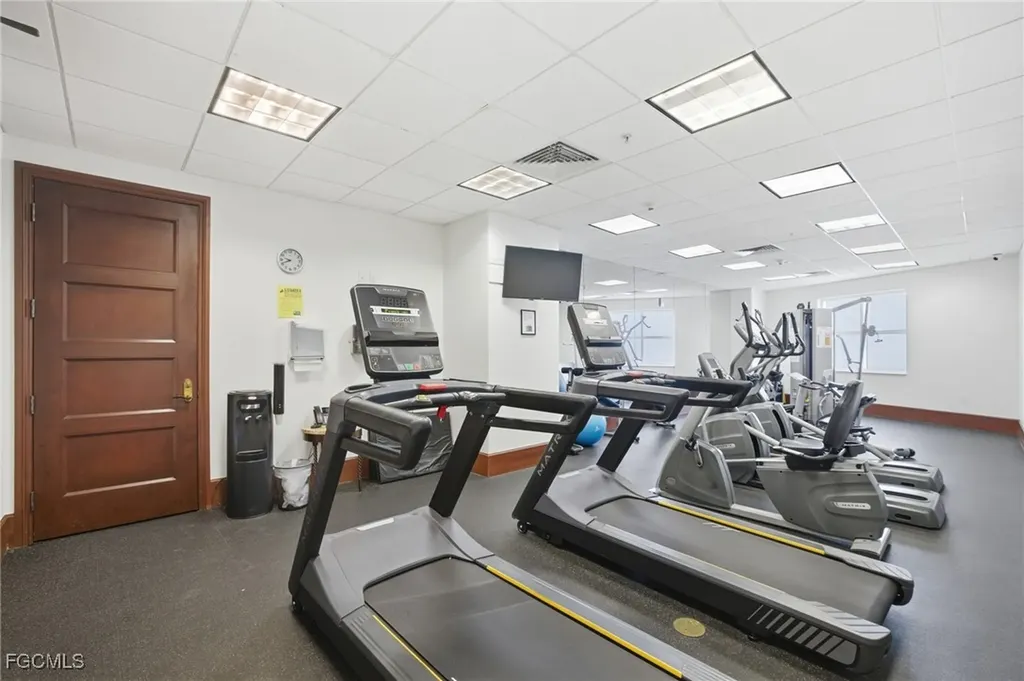 2797 1st Street Fort Myers FL 33916