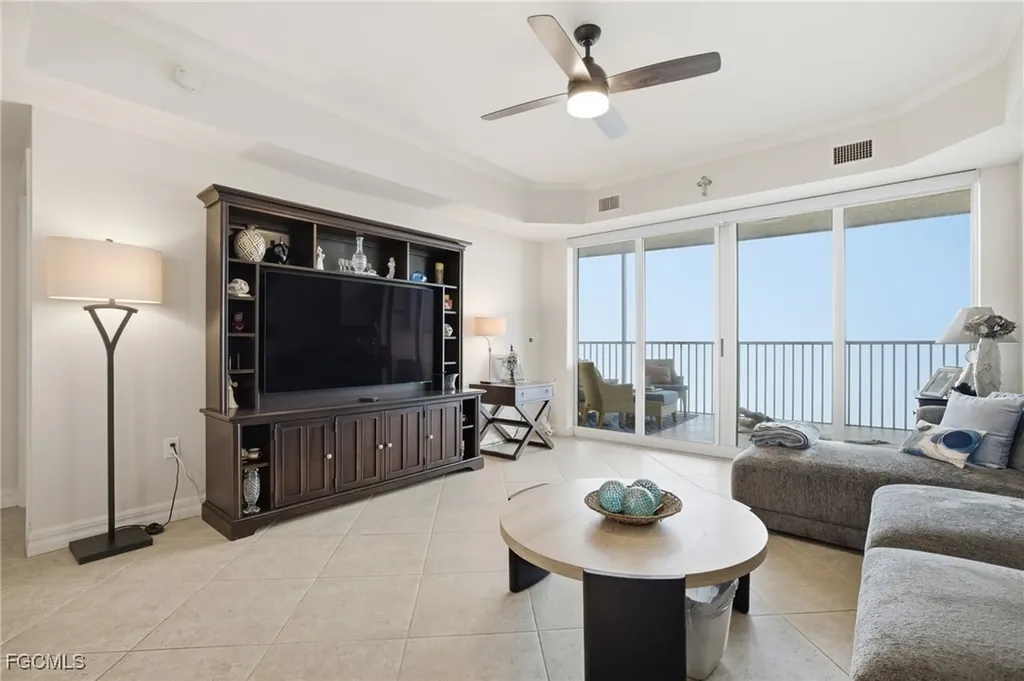 2797 1st Street Fort Myers FL 33916