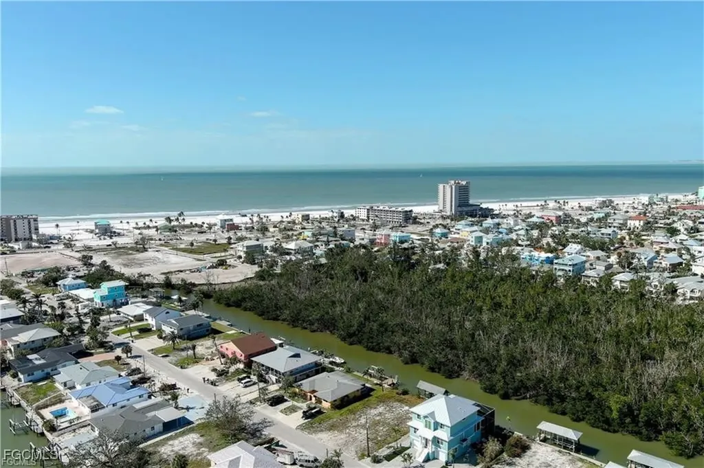 175 Tropical Shores Way Fort Myers Beach FL 33931