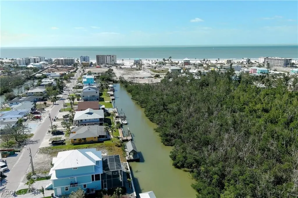 175 Tropical Shores Way Fort Myers Beach FL 33931