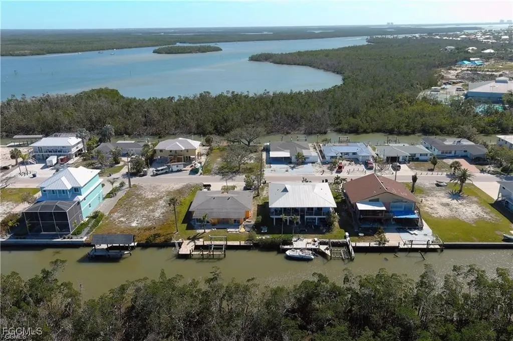 175 Tropical Shores Way Fort Myers Beach FL 33931