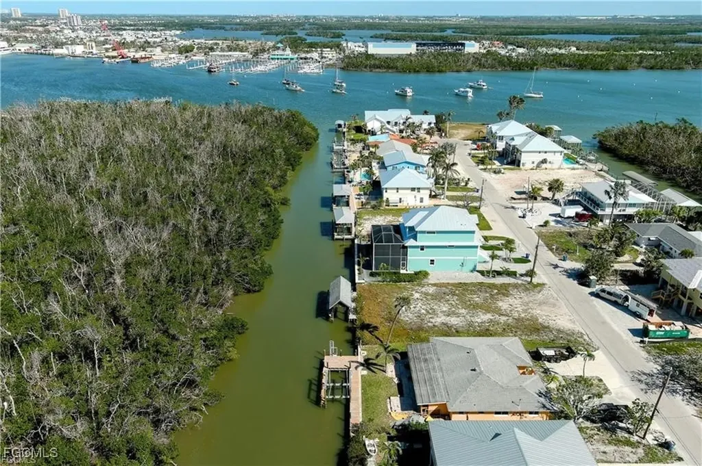 175 Tropical Shores Way Fort Myers Beach FL 33931