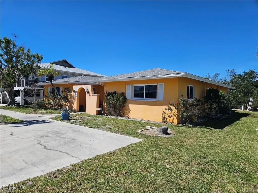 175 Tropical Shores Way Fort Myers Beach FL 33931