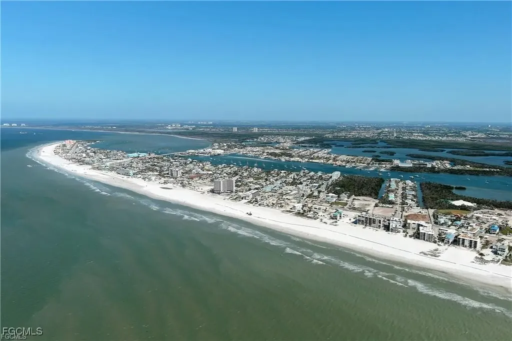 175 Tropical Shores Way Fort Myers Beach FL 33931