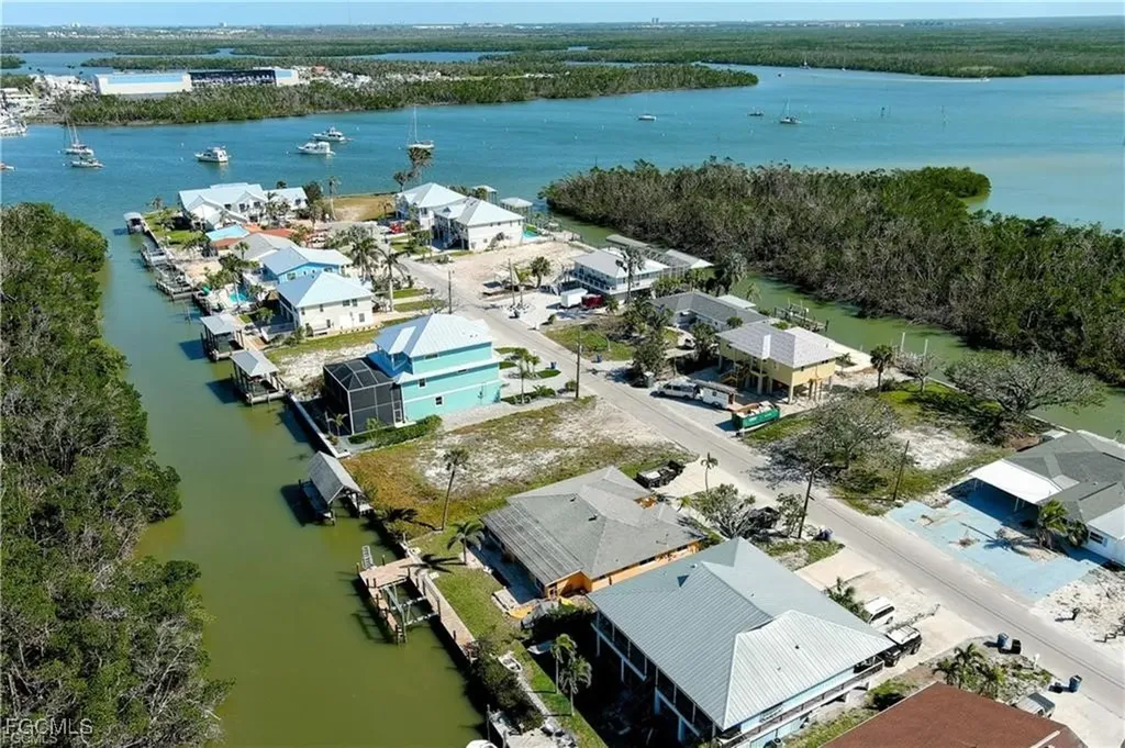 175 Tropical Shores Way Fort Myers Beach FL 33931