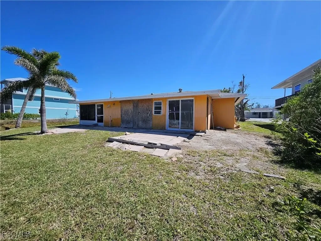 175 Tropical Shores Way Fort Myers Beach FL 33931