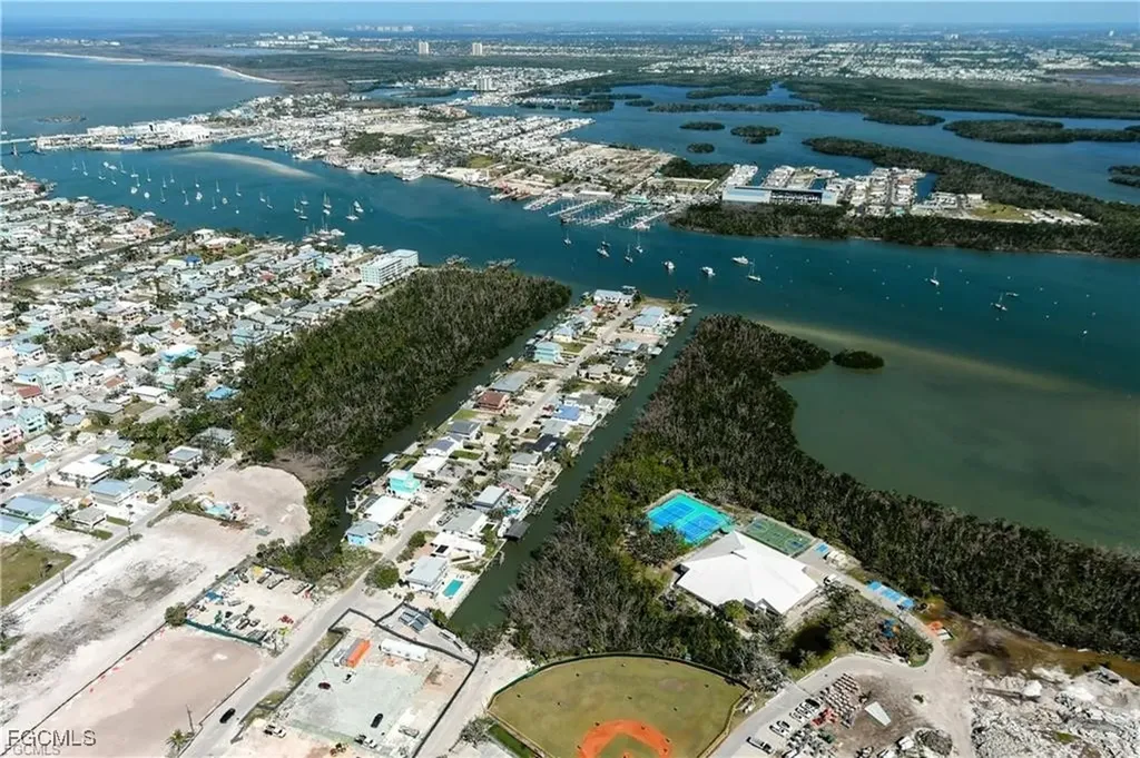 175 Tropical Shores Way Fort Myers Beach FL 33931