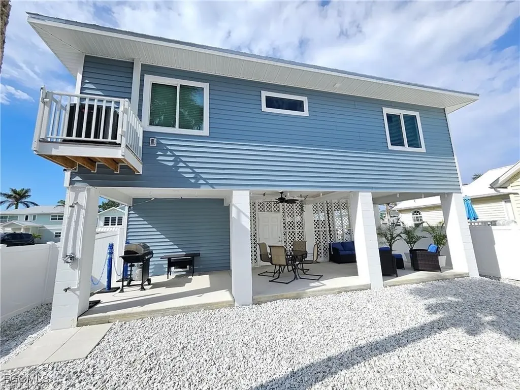 210 Pearl Street Fort Myers Beach FL 33931