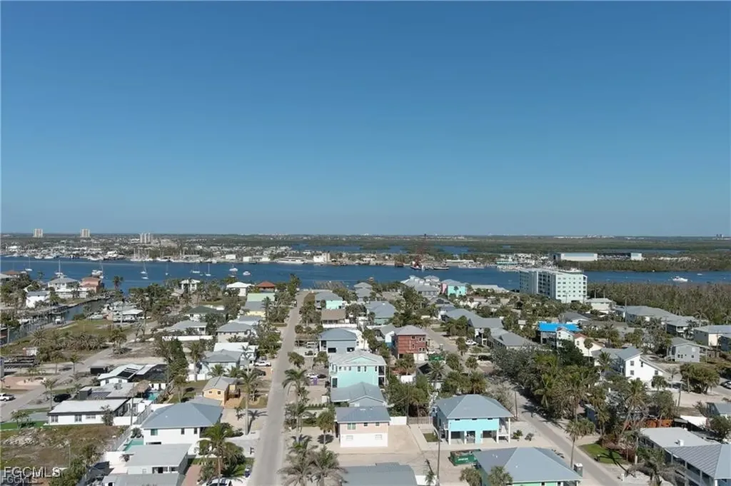 210 Pearl Street Fort Myers Beach FL 33931