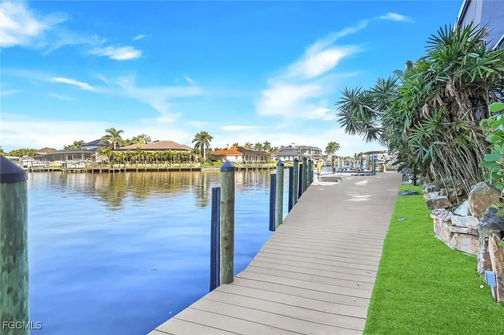 1433 SW 57th Terrace Cape Coral FL 33914
