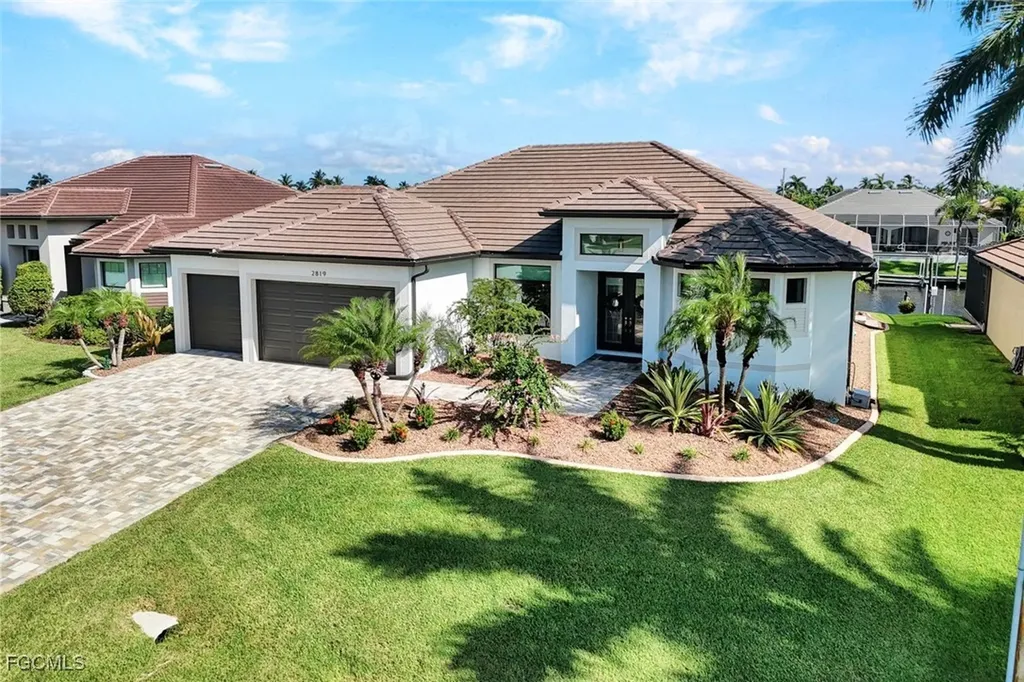 2819 SW 38th Terrace Cape Coral FL 33914