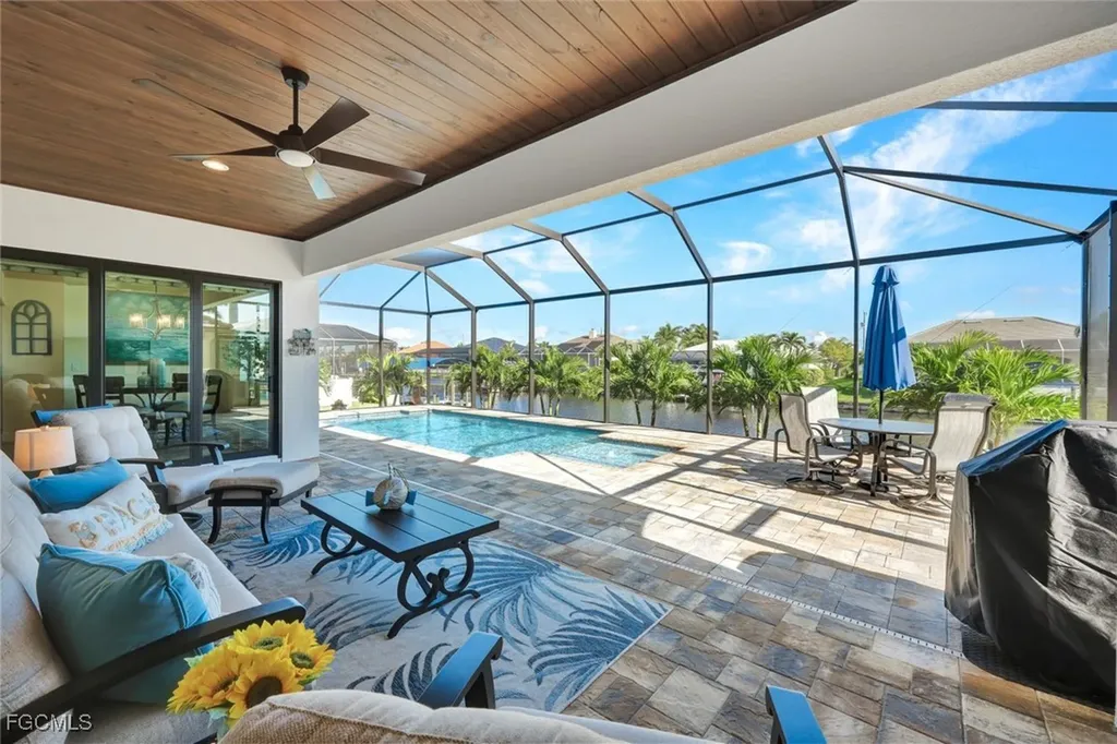 2819 SW 38th Terrace Cape Coral FL 33914
