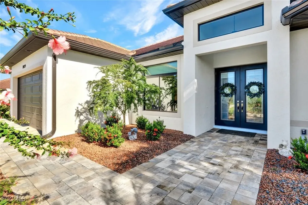 2819 SW 38th Terrace Cape Coral FL 33914