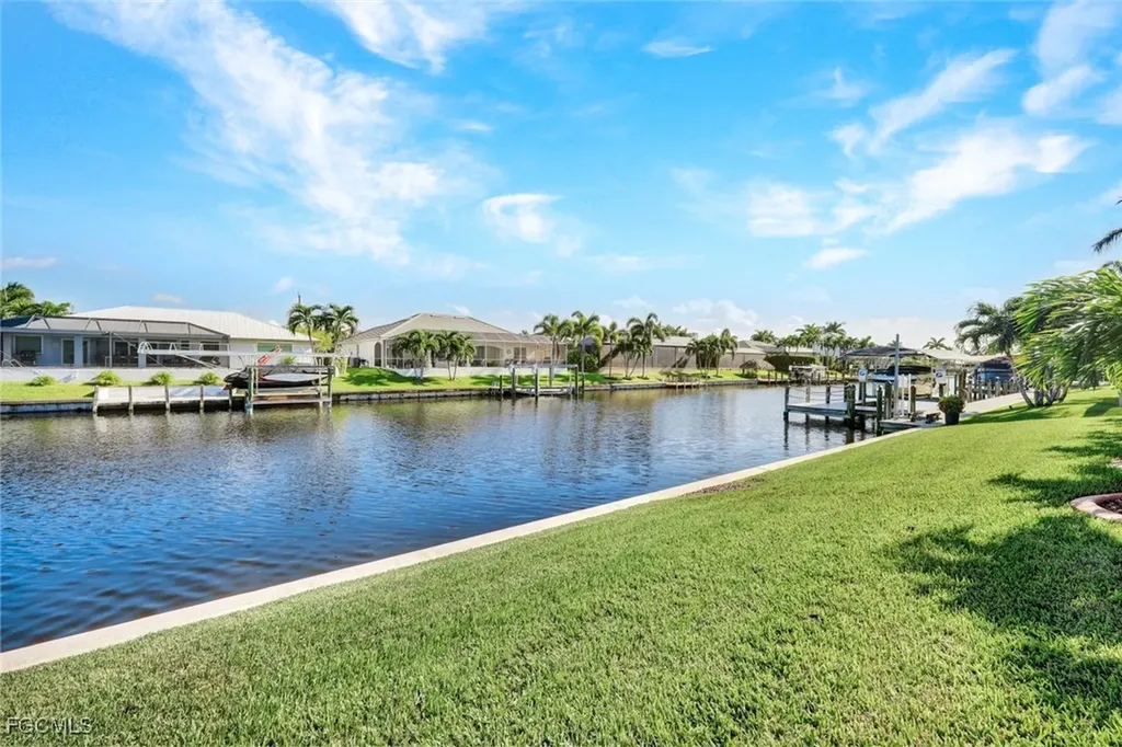 2819 SW 38th Terrace Cape Coral FL 33914