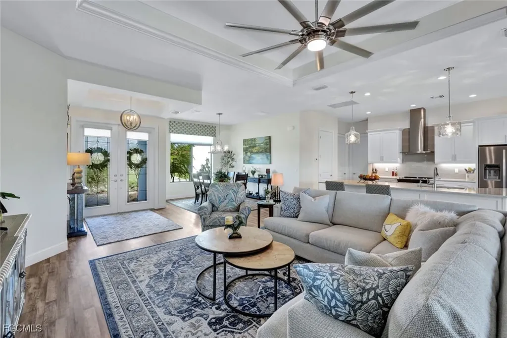 2819 SW 38th Terrace Cape Coral FL 33914