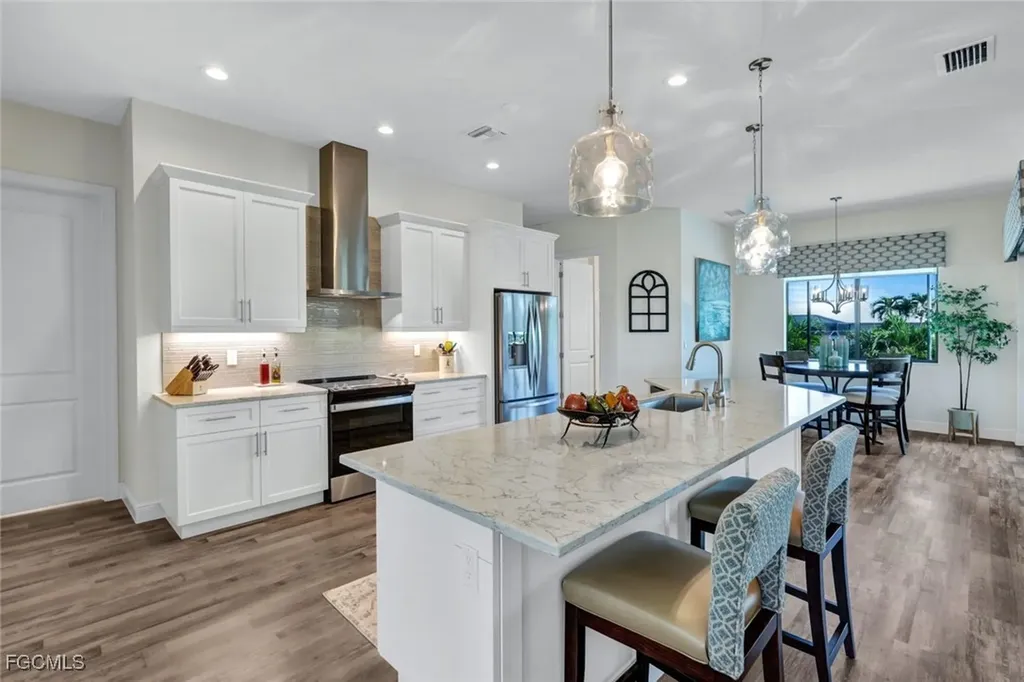 2819 SW 38th Terrace Cape Coral FL 33914